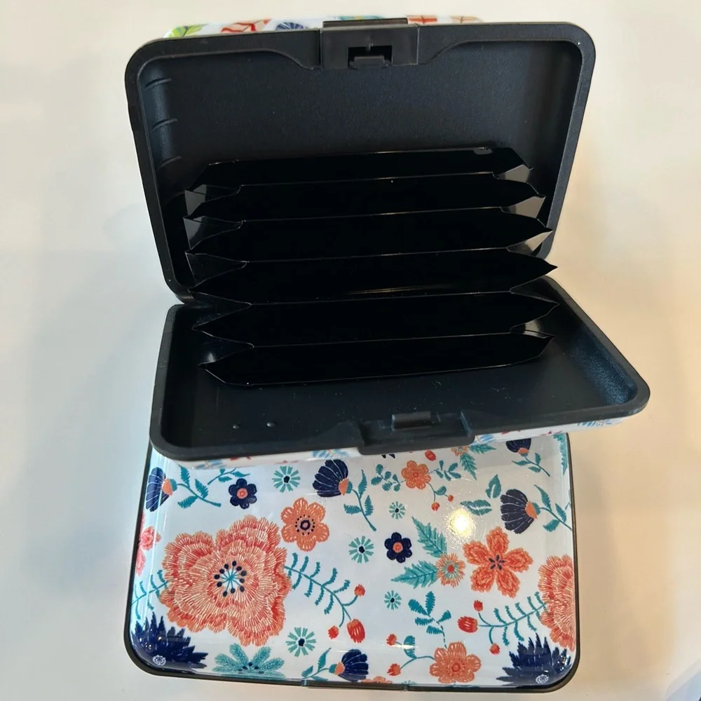 Business /credit card holders - Picture 2 of 2